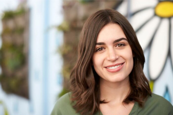 How to Properly Floss with Dental Implants: A Complete Guide for Healthier Gums